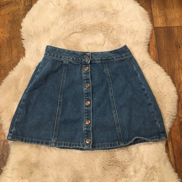 Brandy Melville Dresses & Skirts - Brandy Melville Snap Front Denim Skirt Women's 25